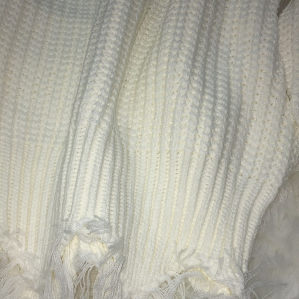 Ivory White Oversized Distressed Sweater - Picture 3 of 6